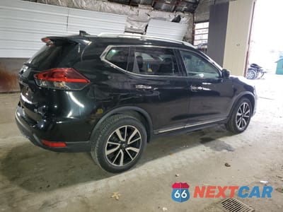 Trzecie zdjęcie samochodu z tyłu: 2019 NISSAN ROGUE S VIN:5N1AT2MV1KC802440 - miniatura