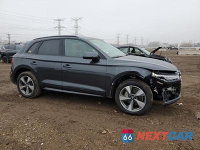 Czwarte zdjęcie samochodu z boku: 2020 AUDI Q5 PREMIUM VIN:WA1ANAFY1L2115413 - miniatura
