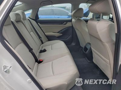 Zdjęcie 10 z 13 samochodu: 2021 HONDA ACCORD LX VIN:1HGCV1F14MA103959 - miniatura