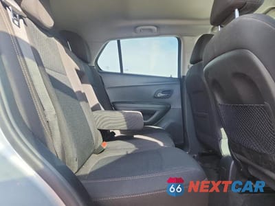 Zdjęcie 10 z 11 samochodu: 2020 CHEVROLET TRAX LS VIN:3GNCJKSB1LL213171 - miniatura