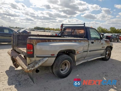 Czwarte zdjęcie samochodu z boku: 1994 DODGE RAM 3500 VIN:1B7MC36C8RS731403 - miniatura