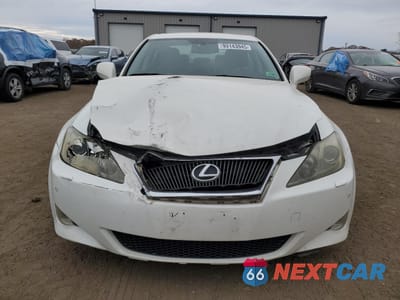Piąte zdjęcie samochodu w środku: 2006 LEXUS IS 350 VIN:JTHBE262465009275 - miniatura