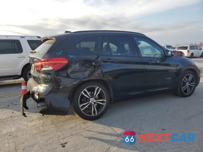 Trzecie zdjęcie samochodu z tyłu: 2017 BMW X1 XDRIVE28I VIN:WBXHT3C31H5F72345 - miniatura