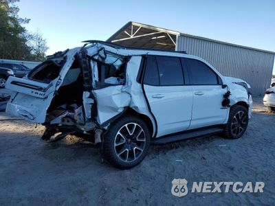 Trzecie zdjęcie samochodu z tyłu: 2022 CHEVROLET TAHOE K1500 RST VIN:1GNSKRKD6NR155248 - miniatura