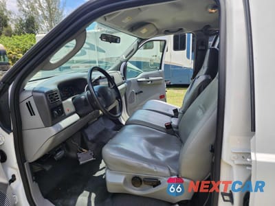Zdjęcie 9 z 11 samochodu: 2004 FORD F250 SUPER - TRUCKS REFRIGERATED DELIVERY TRUCK VIN:1FTNW20L74EB55339 - miniatura