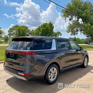 Czwarte zdjęcie samochodu z boku: 2022 KIA CARNIVAL LX VIN:KNDNB4H35N6092541 - miniatura