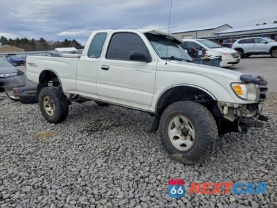 Czwarte zdjęcie samochodu z boku: 1998 TOYOTA TACOMA XTRACAB VIN:4TAWM72N2WZ076416 - miniatura