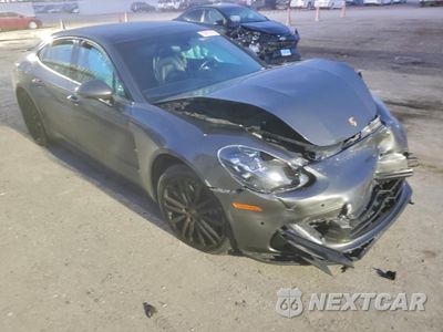 Czwarte zdjęcie samochodu z boku: 2017 PORSCHE PANAMERA 2 VIN:WP0AA2A7XHL101002 - miniatura