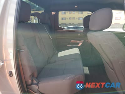 Zdjęcie 10 z 13 samochodu: 2025 TOYOTA TUNDRA SR5 VIN:5TFLA5DB5SX324025 - miniatura