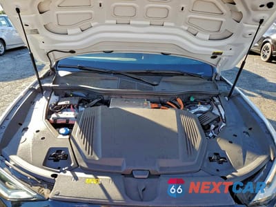 Zdjęcie 12 z 12 samochodu: 2024 AUDI Q8 E-TRON PRESTIGE VIN:WA16AAGE7RB016268 - miniatura