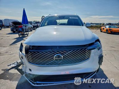 Piąte zdjęcie samochodu w środku: 2025 VOLVO XC90 PLUS VIN:YV4062PB7S1372799 - miniatura