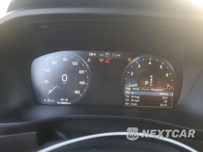 Zdjęcie 9 z 17 samochodu: 2021 VOLVO XC40 T5 MOMENTUM VIN:YV4162UK4M2486524 - miniatura