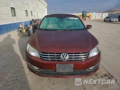 Piąte zdjęcie samochodu w środku: 2014 VOLKSWAGEN PASSAT SEL VIN:1VWCN7A37EC103841 - miniatura