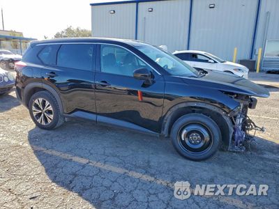 Czwarte zdjęcie samochodu z boku: 2021 NISSAN ROGUE SV VIN:5N1AT3BA9MC792443 - miniatura