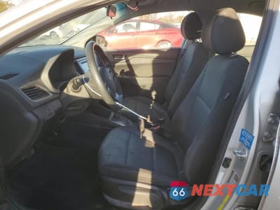 Zdjęcie 7 z 12 samochodu: 2019 HYUNDAI ACCENT SE VIN:3KPC24A31KE064727 - miniatura