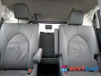 Zdjęcie 10 z 14 samochodu: 2020 TOYOTA HIGHLANDER HYBRID LIMITED VIN:5TDXBRCH1LS012920 - miniatura