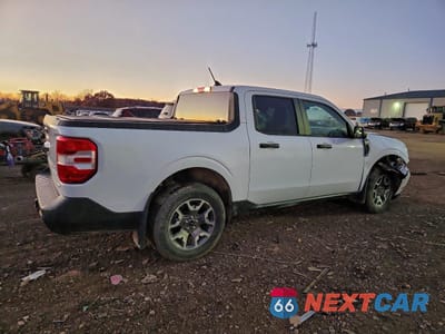 Trzecie zdjęcie samochodu z tyłu: 2024 FORD MAVERICK XLT VIN:3FTTW8J98RRB81479 - miniatura