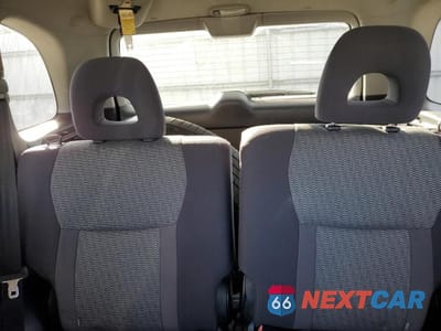 Zdjęcie 10 z 13 samochodu: 2004 TOYOTA RAV4 VIN:JTEHD20V846008814 - miniatura