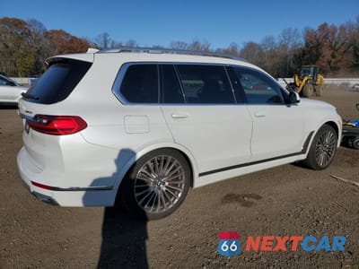 Trzecie zdjęcie samochodu z tyłu: 2022 BMW X7 XDRIVE40I VIN:5UXCW2C07N9J21497 - miniatura