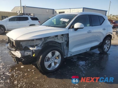 2021 VOLVO XC40 T5 MOMENTUM YV4162UK4M2486524 - główne zdjęcie licytacji z USA - miniatura
