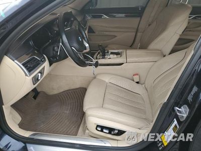 Zdjęcie 7 z 11 samochodu: 2017 BMW 740 XI VIN:WBA7E4C5XHGU99128 - miniatura