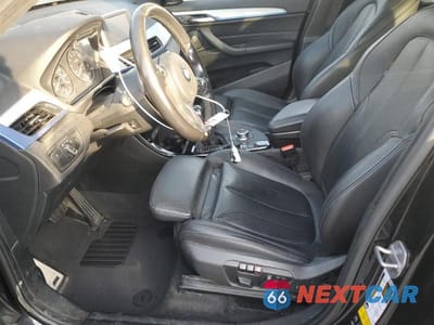 Zdjęcie 7 z 12 samochodu: 2017 BMW X1 XDRIVE28I VIN:WBXHT3C31H5F72345 - miniatura