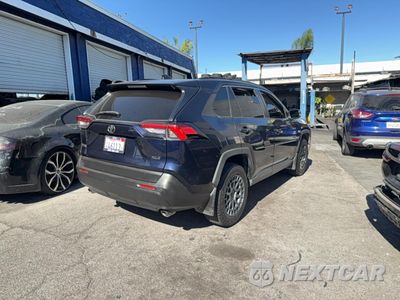 Czwarte zdjęcie samochodu z boku: 2020 TOYOTA RAV4 XLE VIN:2T3W1RFV2LC061205 - miniatura