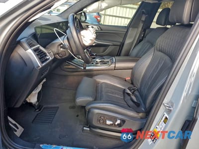 Zdjęcie 7 z 13 samochodu: 2024 BMW X7 M60I VIN:5UX33EM09R9T28892 - miniatura