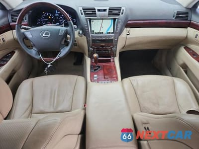 Zdjęcie 8 z 11 samochodu: 2007 LEXUS LS 460 VIN:JTHGL46F775005135 - miniatura