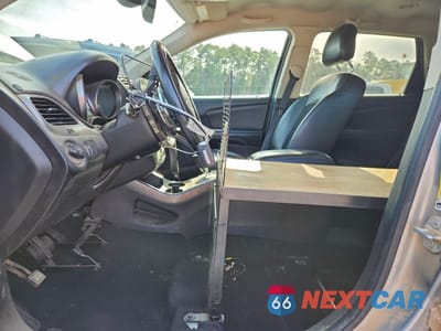 Zdjęcie 7 z 13 samochodu: 2019 DODGE JOURNEY CROSSROAD VIN:3C4PDCGG5KT838439 - miniatura