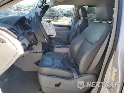 Zdjęcie 7 z 13 samochodu: 2009 VOLKSWAGEN ROUTAN SEL VIN:2V8HW54X69R553541 - miniatura