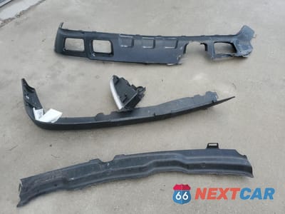 Zdjęcie 12 z 13 samochodu: 2003 CHEVROLET SILVERADO C2500 HEAVY DUTY VIN:1GCHC24U93E288109 - miniatura
