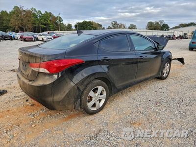 Trzecie zdjęcie samochodu z tyłu: 2013 HYUNDAI ELANTRA GLS VIN:5NPDH4AE1DH331853 - miniatura