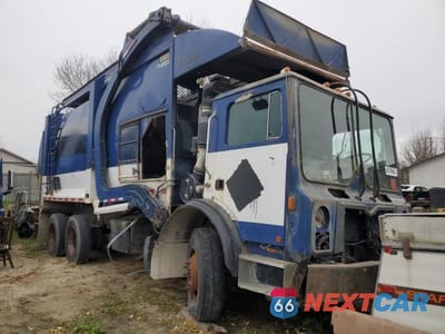 2014 MACK 600 MRU600 - TRUCKS SEMI TRUCK 1M2AV02C5EM011178 - główne zdjęcie licytacji z USA - miniatura