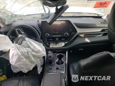 Zdjęcie 8 z 13 samochodu: 2023 TOYOTA HIGHLANDER HYBRID LIMITED VIN:5TDXBRCH7PS571488 - miniatura