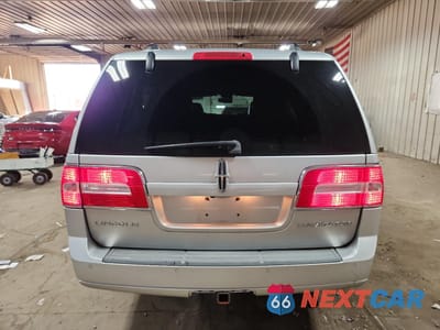Zdjęcie 6 z 15 samochodu: 2011 LINCOLN NAVIGATOR L VIN:5LMJJ3H51BEJ08628 - miniatura