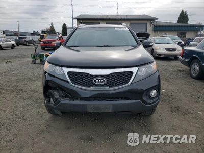 Piąte zdjęcie samochodu w środku: 2012 KIA SORENTO BASE VIN:5XYKTDA66CG279401 - miniatura