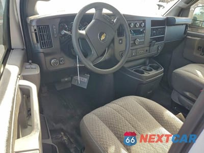 Zdjęcie 8 z 13 samochodu: 2025 CHEVROLET EXPRESS DELIVERY VAN VIN:1GCWGAF74S1106948 - miniatura