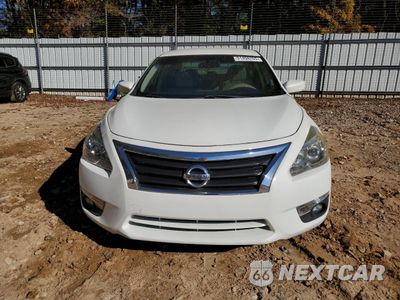 Piąte zdjęcie samochodu w środku: 2014 NISSAN ALTIMA 2.5 VIN:1N4AL3AP4EN351485 - miniatura
