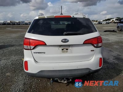 Zdjęcie 6 z 13 samochodu: 2014 KIA SORENTO LX VIN:5XYKTCA69EG528416 - miniatura