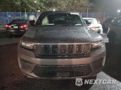Piąte zdjęcie samochodu w środku: 2024 JEEP GRAND CHEROKEE LAREDO VIN:1C4RJHAG3RC229993 - miniatura