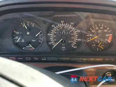 Zdjęcie 9 z 12 samochodu: 1986 MERCEDES-BENZ 420 SEL VIN:WDBCA35D8GA228032 - miniatura