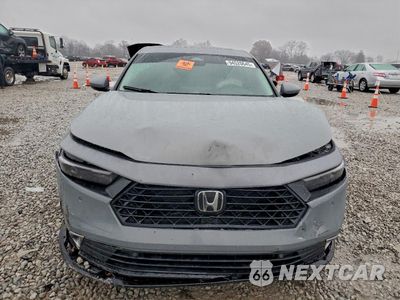 Piąte zdjęcie samochodu w środku: 2025 HONDA ACCORD TOURING HYBRID VIN:1HGCY2F82SA069172 - miniatura