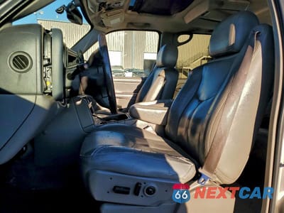 Zdjęcie 7 z 12 samochodu: 2005 CHEVROLET SUBURBAN C1500 VIN:3GNEC16Z15G253525 - miniatura