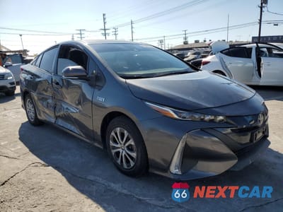 Czwarte zdjęcie samochodu z boku: 2022 TOYOTA PRIUS PRIME LE VIN:JTDKAMFP5N3200203 - miniatura