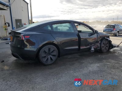 Trzecie zdjęcie samochodu z tyłu: 2025 TESLA MODEL 3 VIN:5YJ3E1EA8SF967126 - miniatura