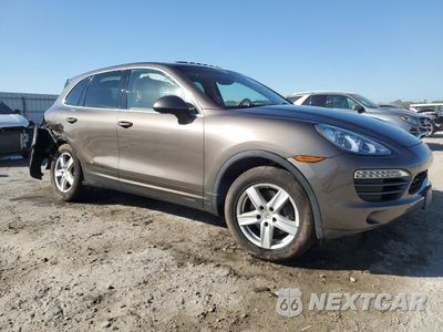 Czwarte zdjęcie samochodu z boku: 2012 PORSCHE CAYENNE VIN:WP1AA2A24CLA10531 - miniatura