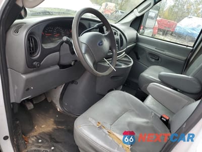 Zdjęcie 8 z 12 samochodu: 2006 FORD ECONOLINE E450 SUPER DUTY CUTAWAY VAN VIN:1FDXE45S16DB22204 - miniatura