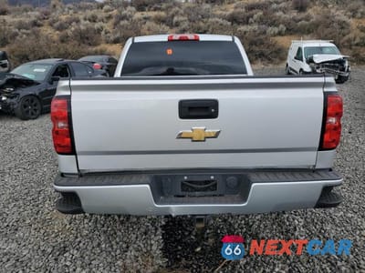 Zdjęcie 6 z 11 samochodu: 2018 CHEVROLET SILVERADO K1500 LT VIN:3GCUKREC2JG124223 - miniatura