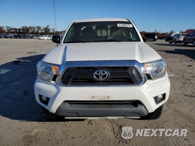 Piąte zdjęcie samochodu w środku: 2015 TOYOTA TACOMA ACCESS CAB VIN:5TFUU4EN5FX123858 - miniatura